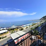 Apartment La Gemma Fronte Mare *