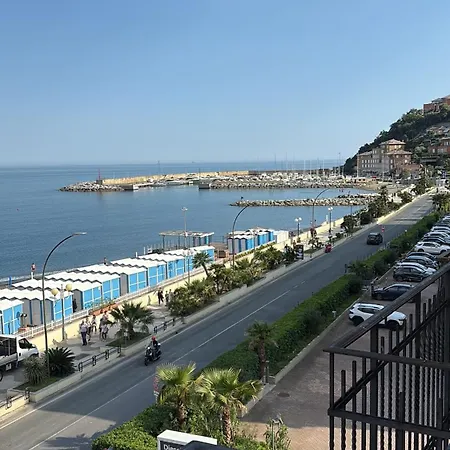 Apartment La Gemma Fronte Mare *