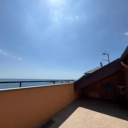 Apartment La Gemma Fronte Mare