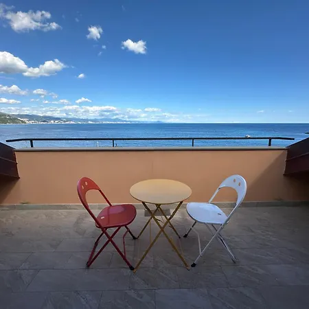 Apartment La Gemma Fronte Mare